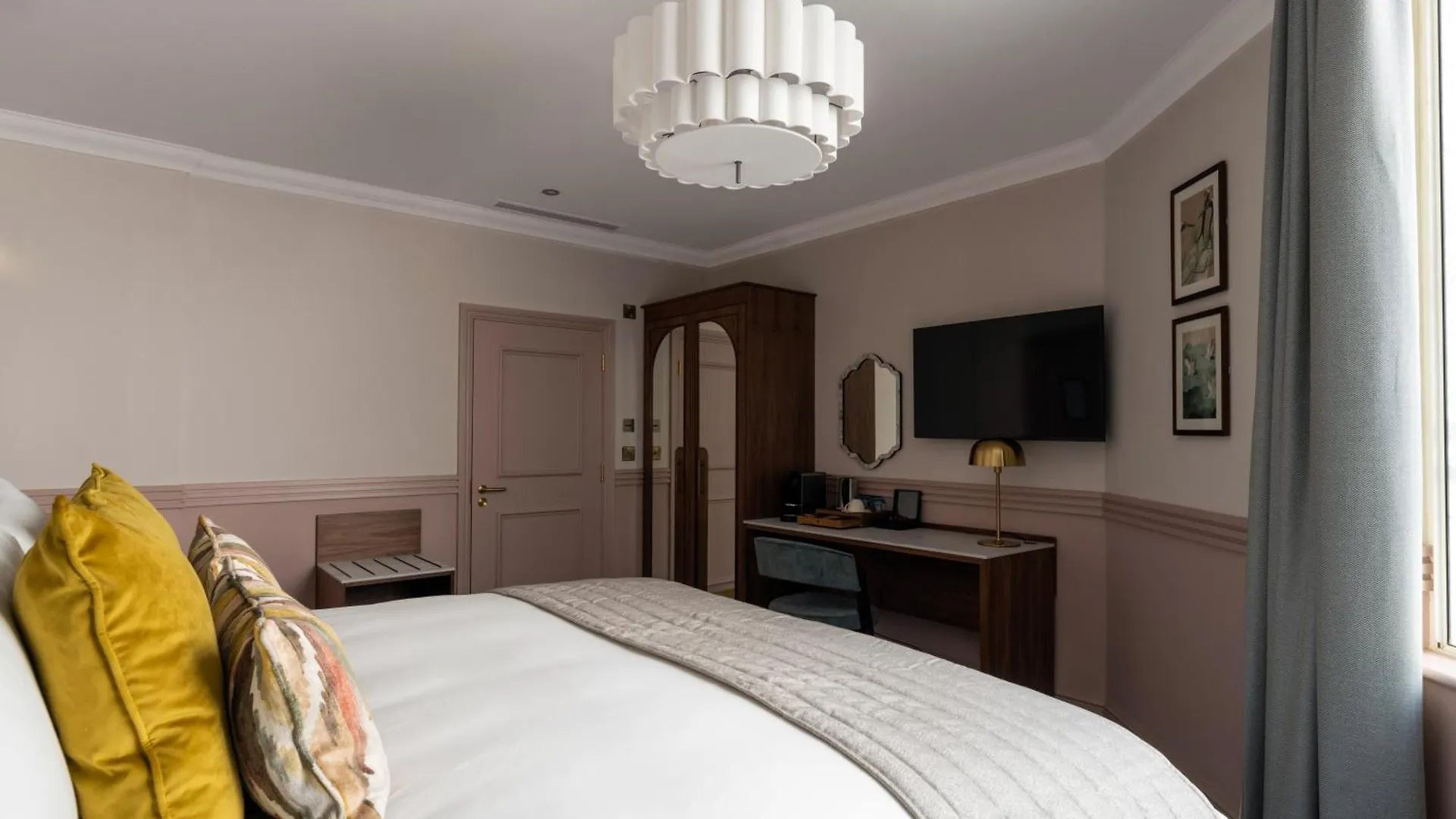The Chamberlain Hotel London